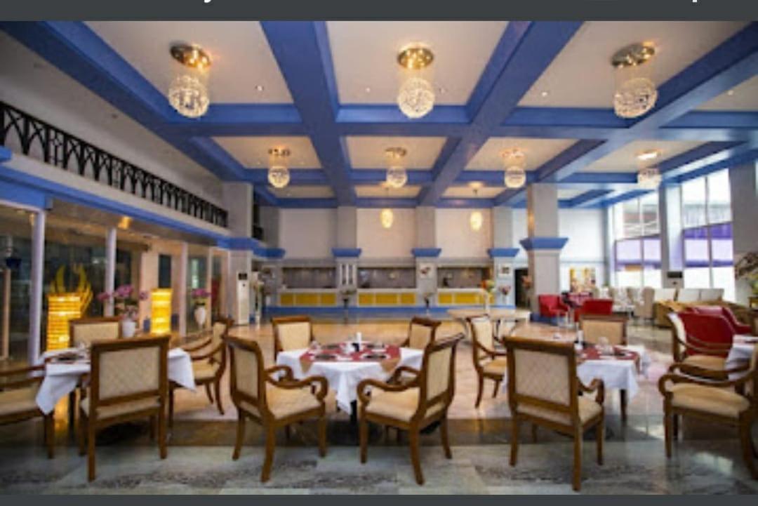 Royal Palms Hotel Mumbai Exterior photo