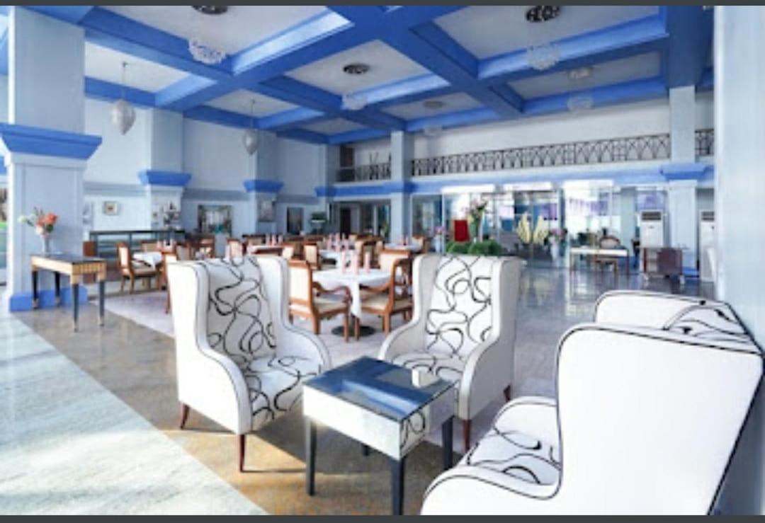 Royal Palms Hotel Mumbai Exterior photo